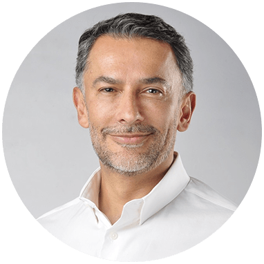 Costa Rica plastic surgeon smiling