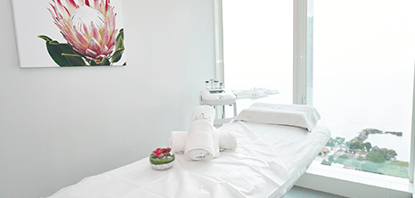 Panama City plastic surgery clinic station
